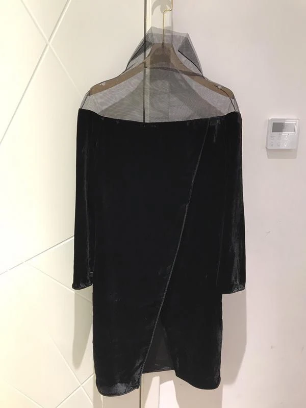 Messential T316丝绒拼纱连衣裙