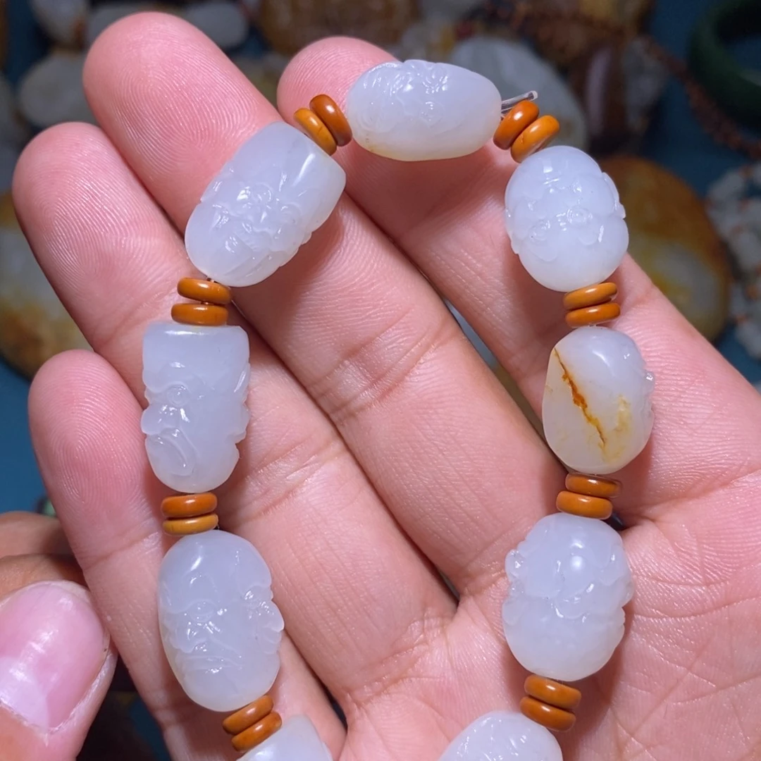 和田玉未镶嵌挂件