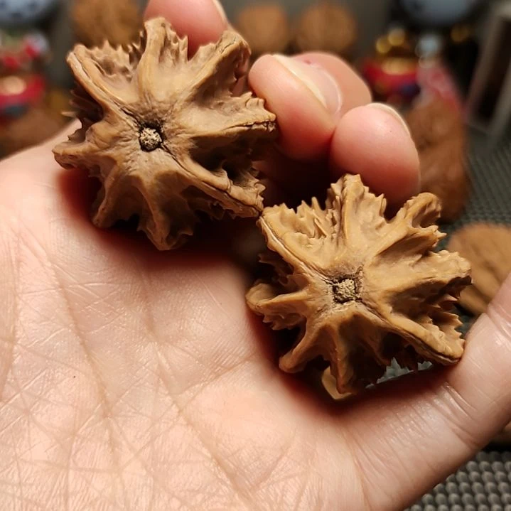 乐***玩吊坠文玩核桃带彩八楞龙骨