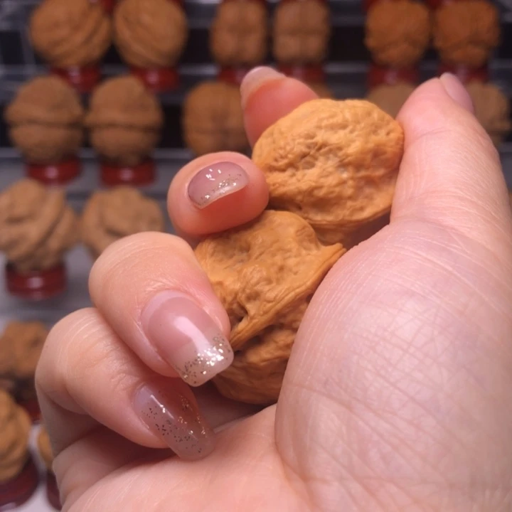 文玩核桃吊坠源****3金刚刺猬