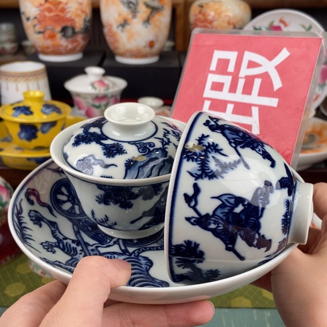 陶瓷的设计师是一个人
