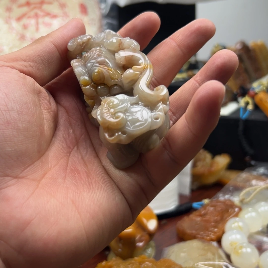 石英质玉（黄龙玉）未镶嵌多选发其一