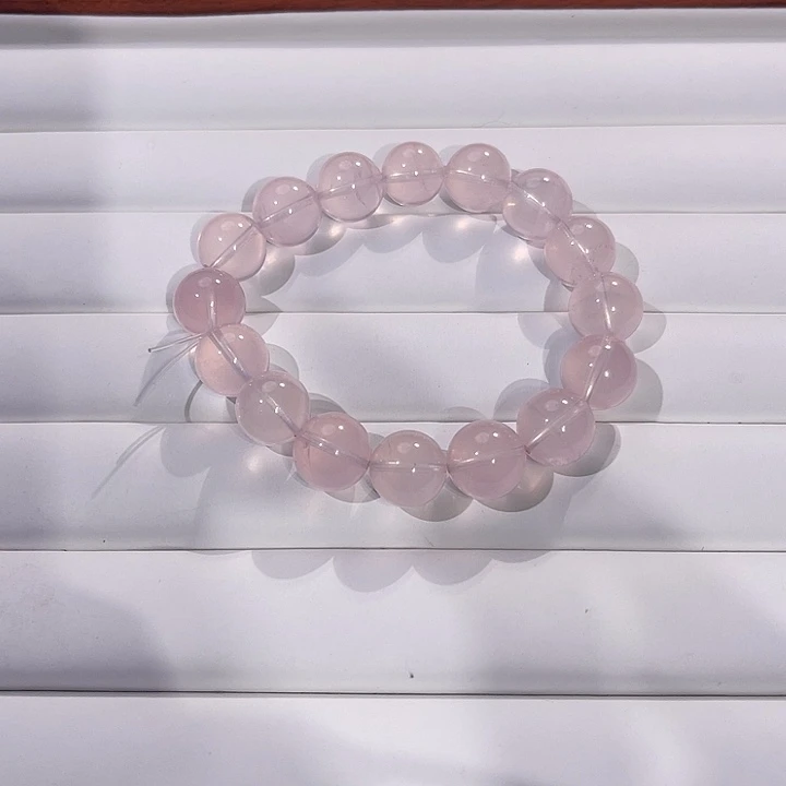 水晶手串未镶嵌哈*?