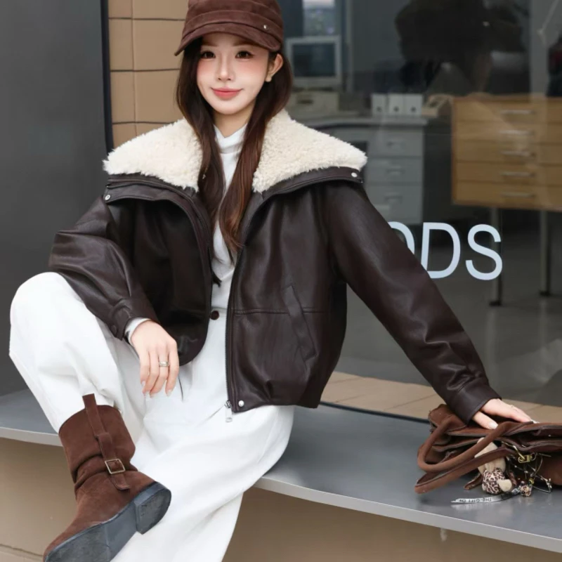 冬季大翻领水洗加棉加厚款插肩袖皮衣时尚休闲冬季皮衣外套夹克女
