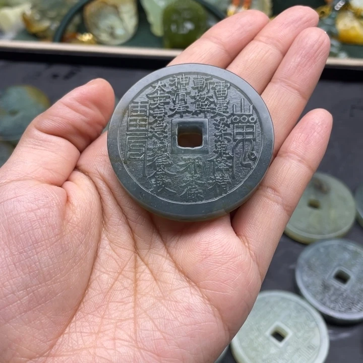 蛇纹石玉吊坠合金傲**7