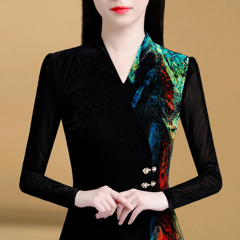 A 80303时尚v领加绒打底衫小衫