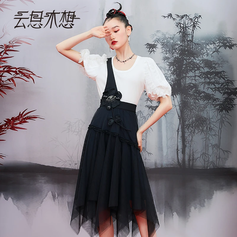 云思木想新中式2023夏季绣花高腰不规则时尚百搭背带裙10541