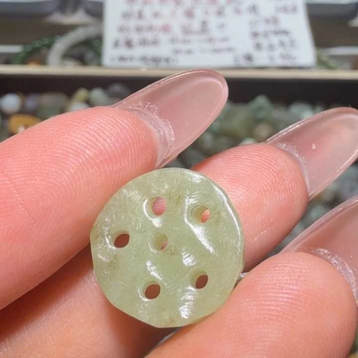 和田玉未镶嵌珠宝半成品