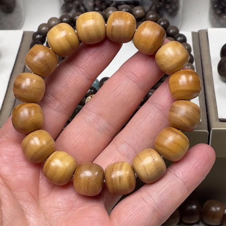 手串/手链檀香木迈索尔正区老山檀香1.3✖️1.4黄肉