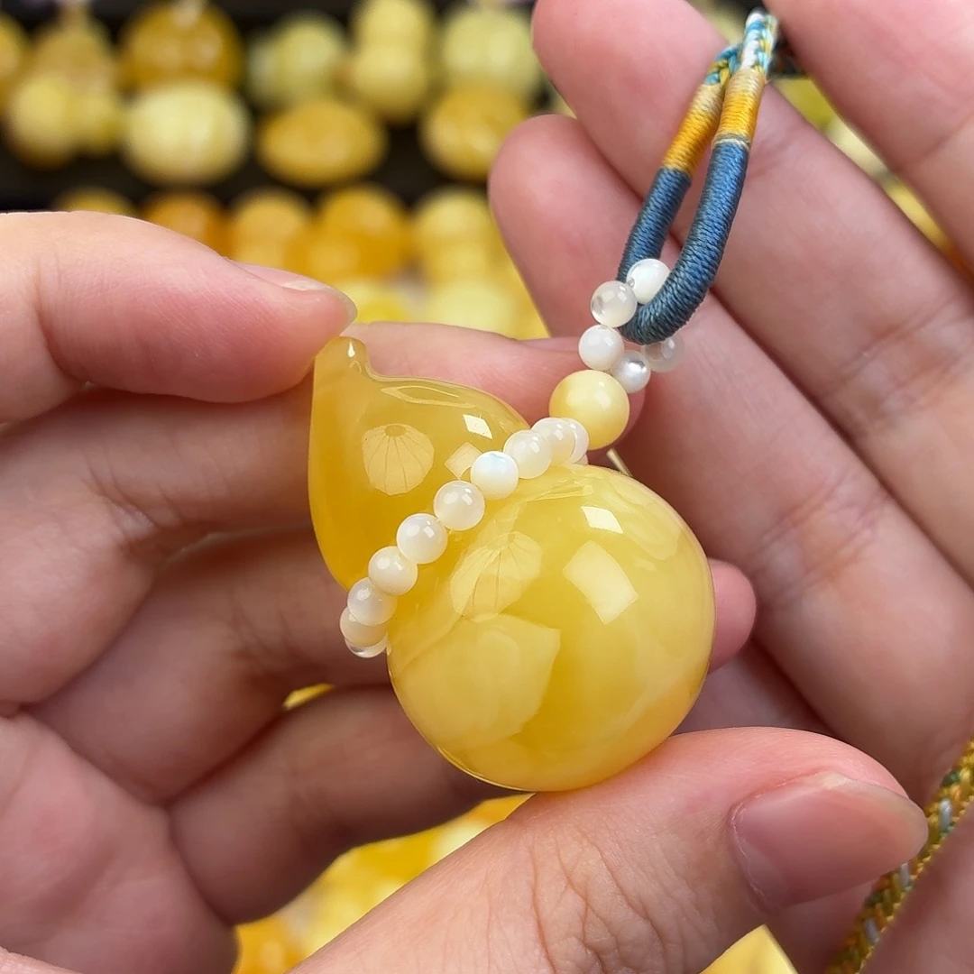 蜜蜡未镶嵌毛衣链蜜蜡