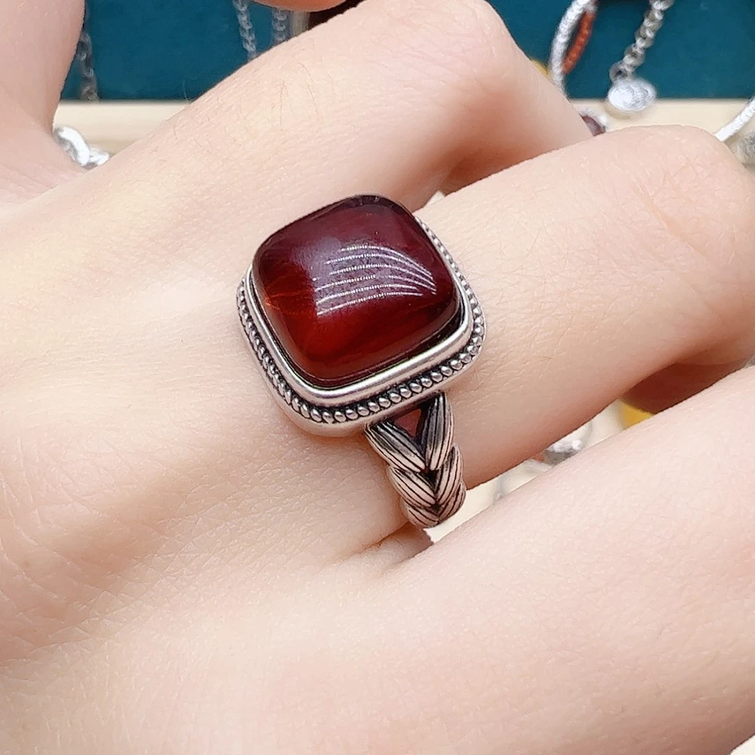 血珀戒指银S925镶嵌天然血珀