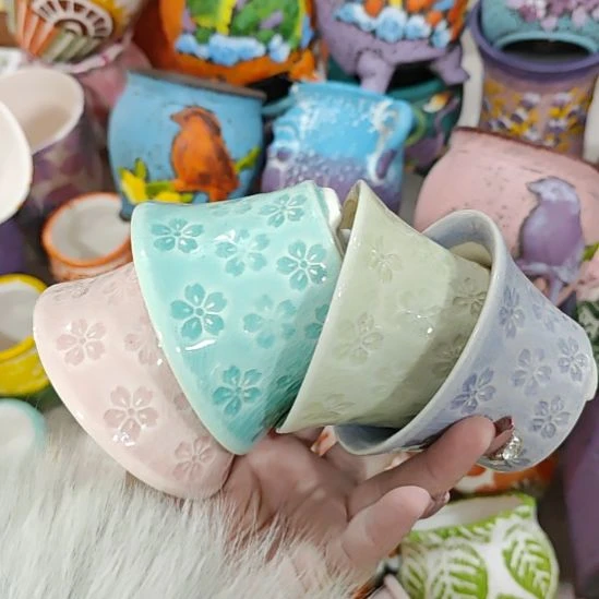 当场凑满15发货，不凑不发，花盆盆口不方不圆有针孔黑点矿点是正常