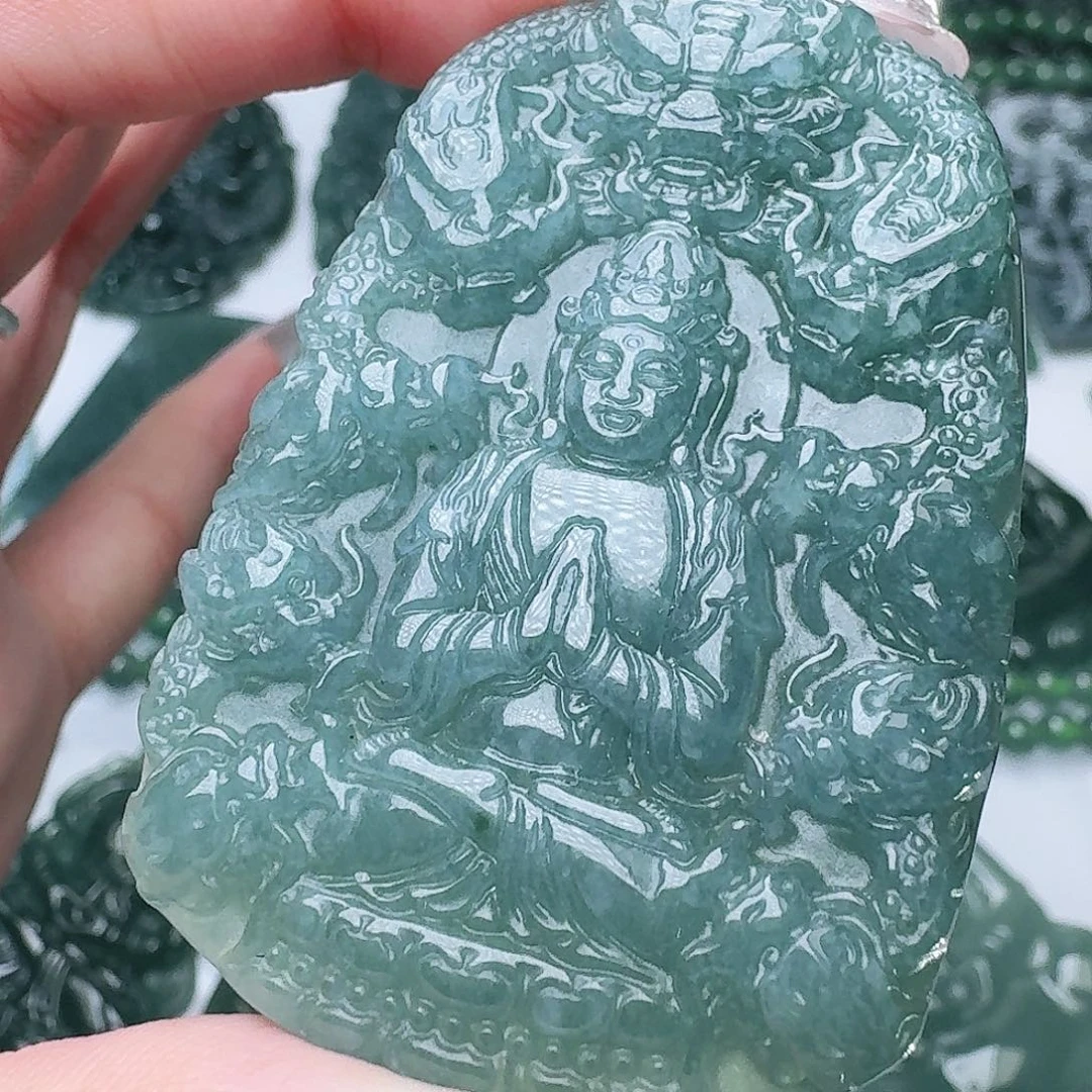 翡翠未镶嵌颈饰111