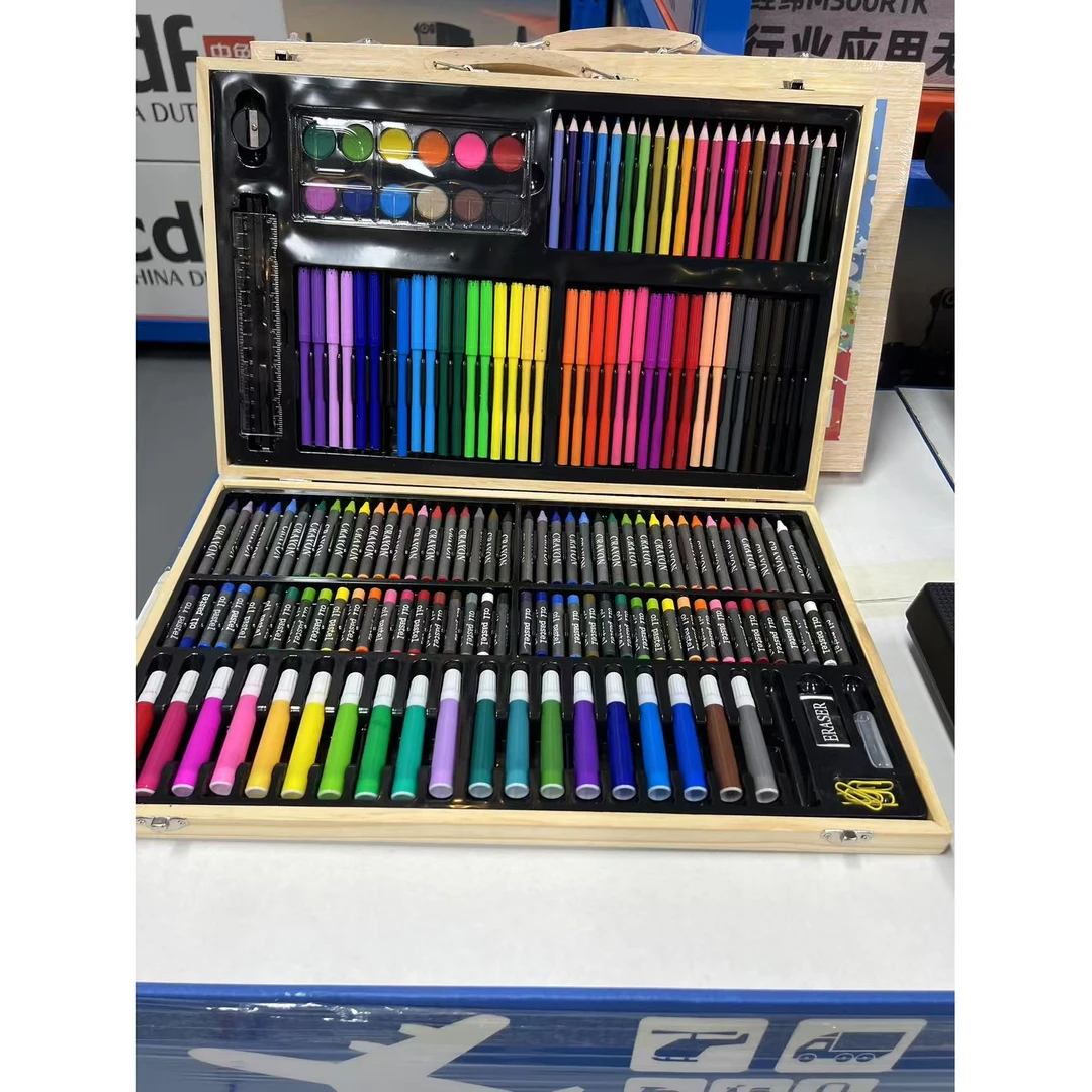 高颜值时尚儿童画笔套装ds