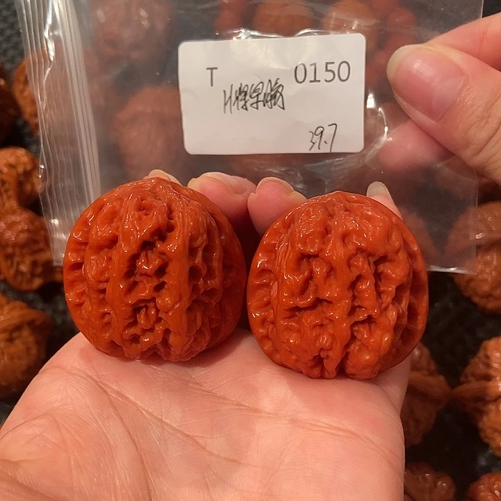 文玩核桃吊坠超玉化将军膀39