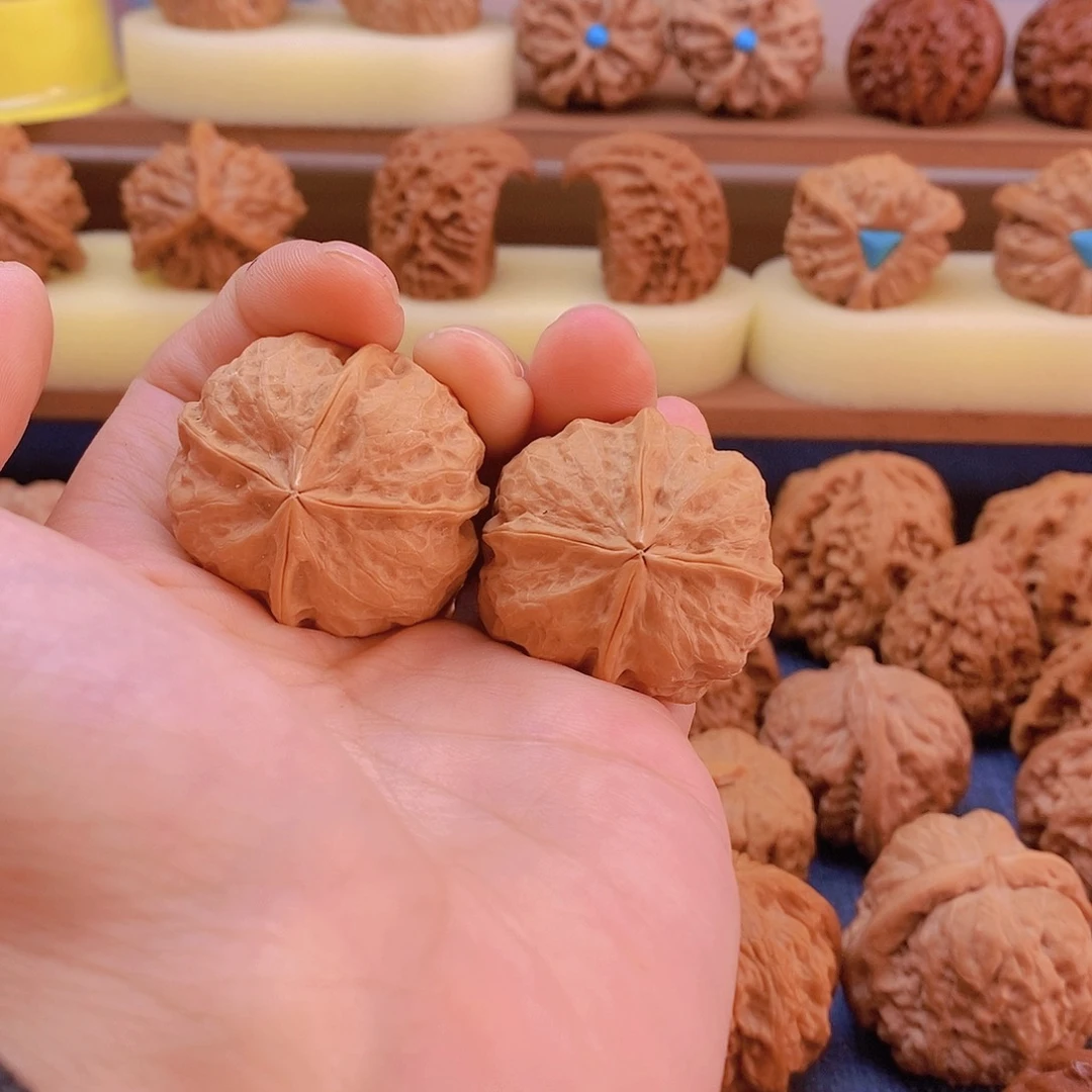 四棱全品文玩核桃