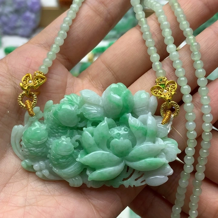 颈饰未镶嵌翡翠翡翠