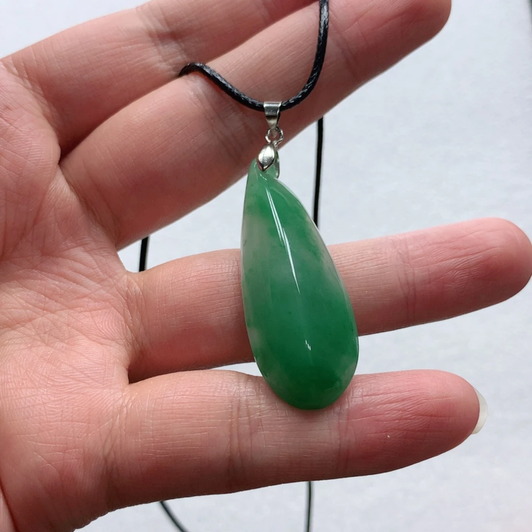 石英质玉未镶嵌吊坠青青-吊坠-多人