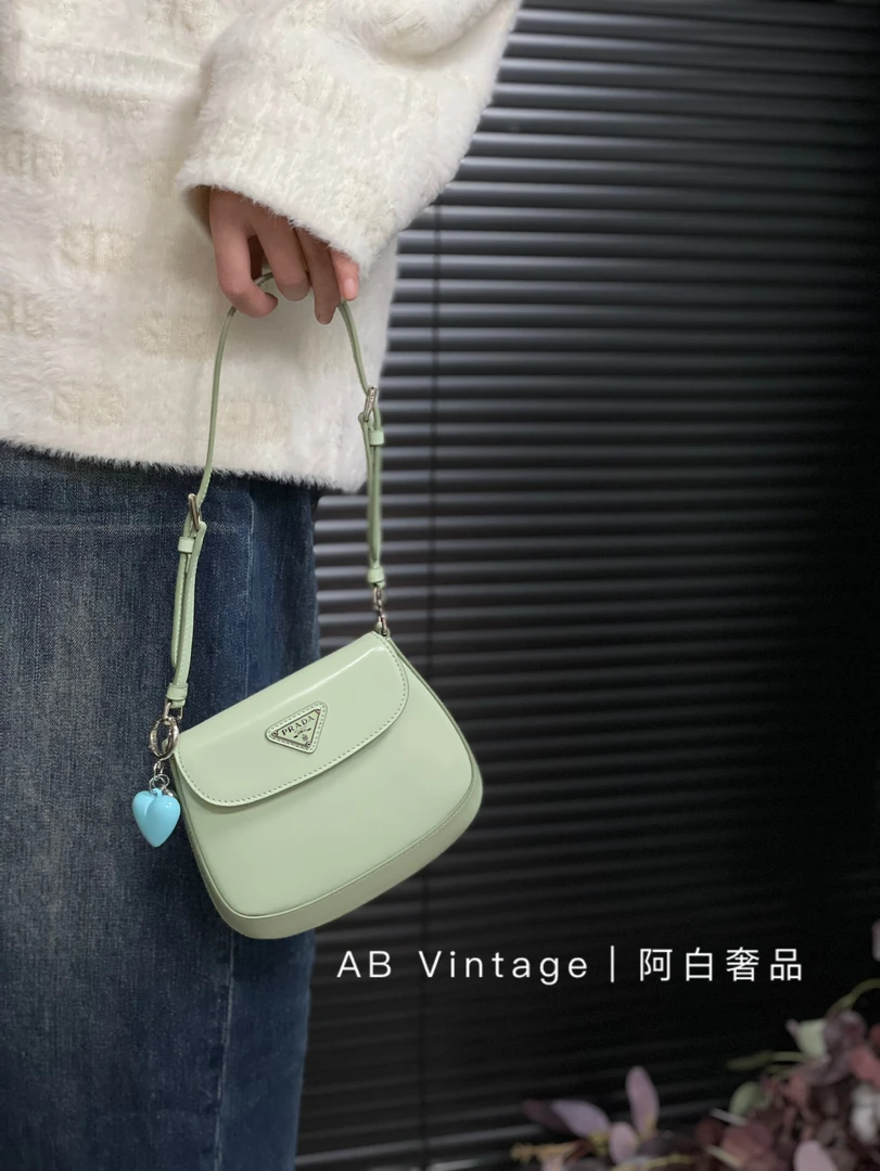 95新 Prada/普拉达 阿白奢品｜Prada苹果绿cleo