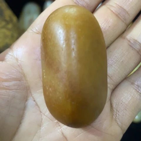 未镶嵌和田玉（糖玉）车挂