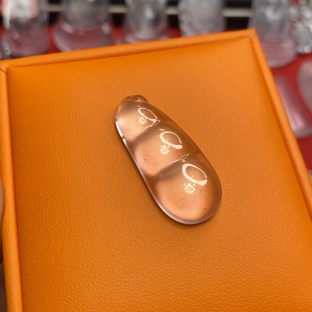 石英质玉未镶嵌吊坠