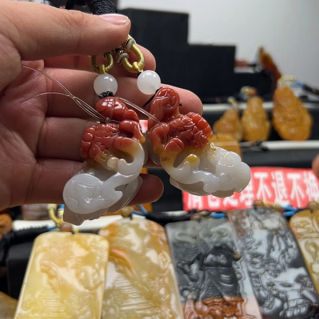 石英质玉（黄龙玉）未镶嵌多选发其一