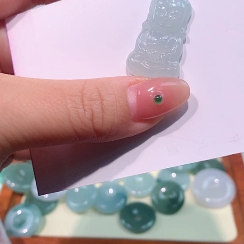 颈饰未镶嵌翡翠宝宝佛