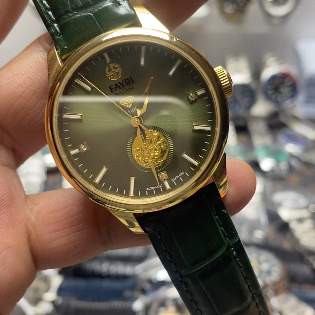 自动机械机芯锻造碳钢全自动机械手表一只