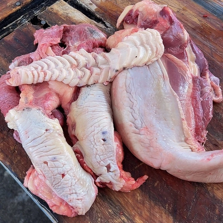 广西土耕马马肉、送马油送沙姜送小米辣12月中国大陆