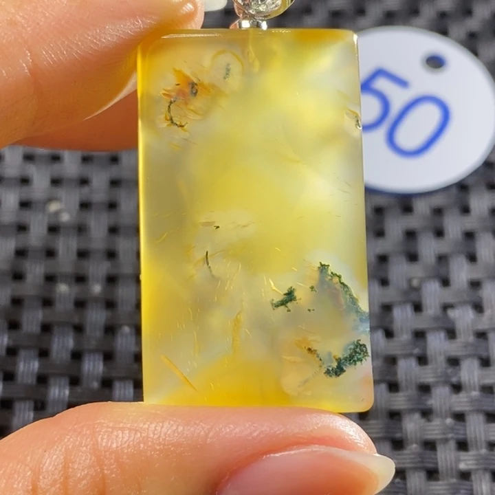 未镶嵌颈饰玛瑙/玉髓叶*