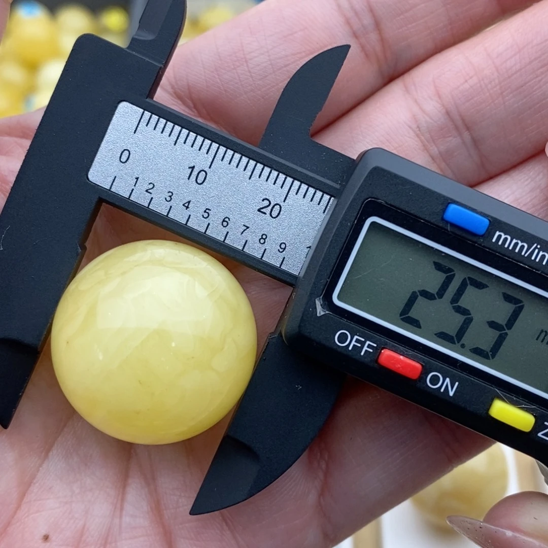 蜜蜡未镶嵌裸石微瑕浓蜡飘花珠子