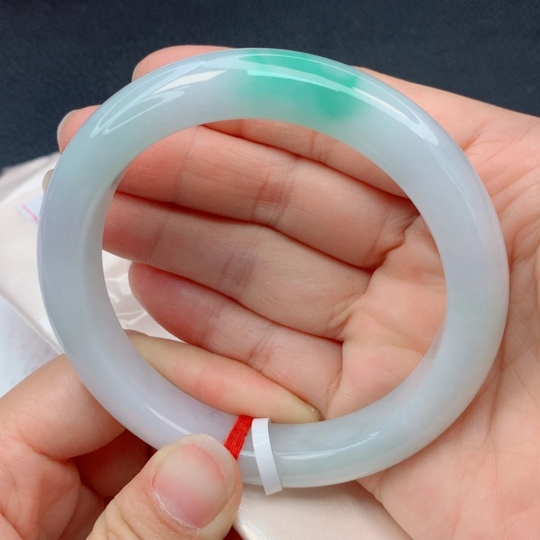 翡翠未镶嵌手镯60圈