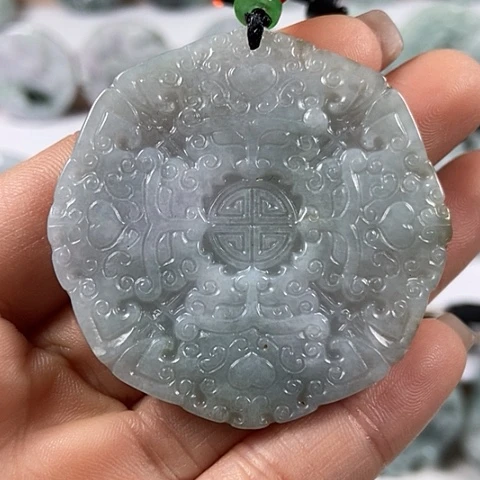 翡翠颈饰未镶嵌仿古饕餮福利