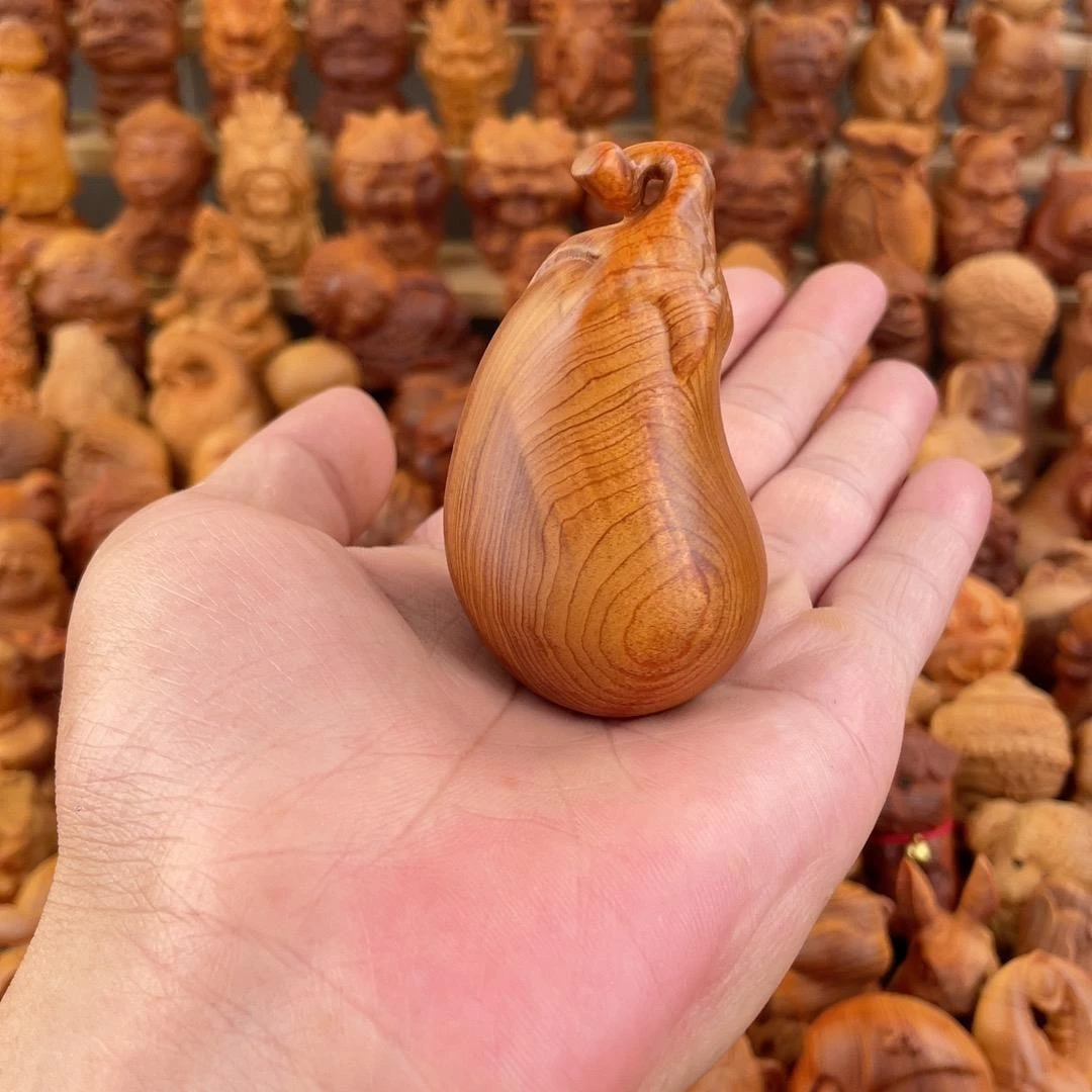 天然崖柏红油陈化料实木雕刻茄子摆件文玩手把件创意小饰品工艺品