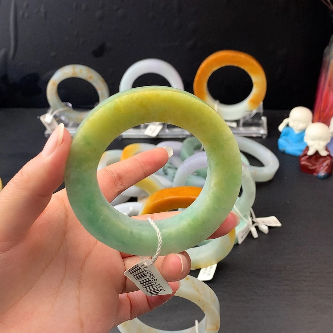 定制翡翠未镶嵌正圈