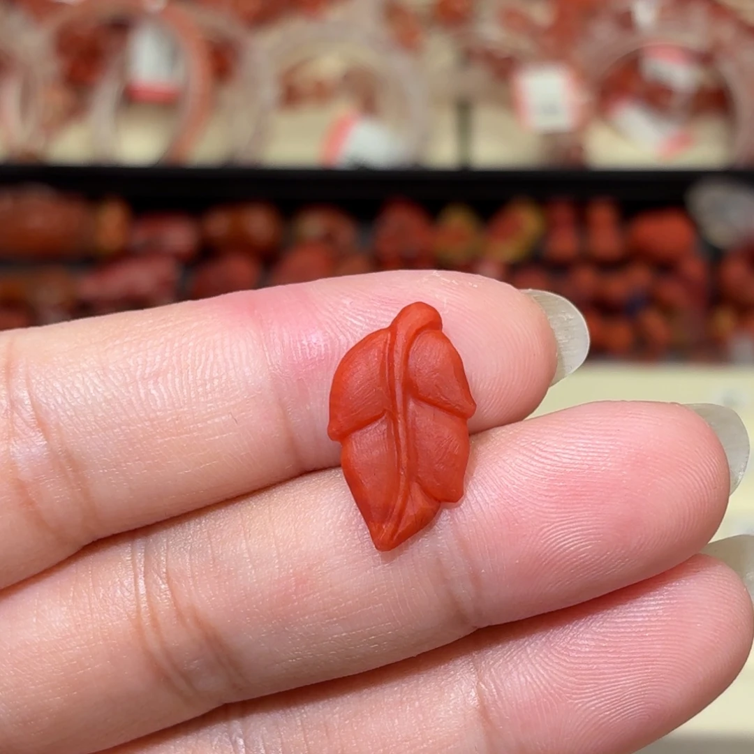 南红玛瑙未镶嵌颈饰金枝玉叶