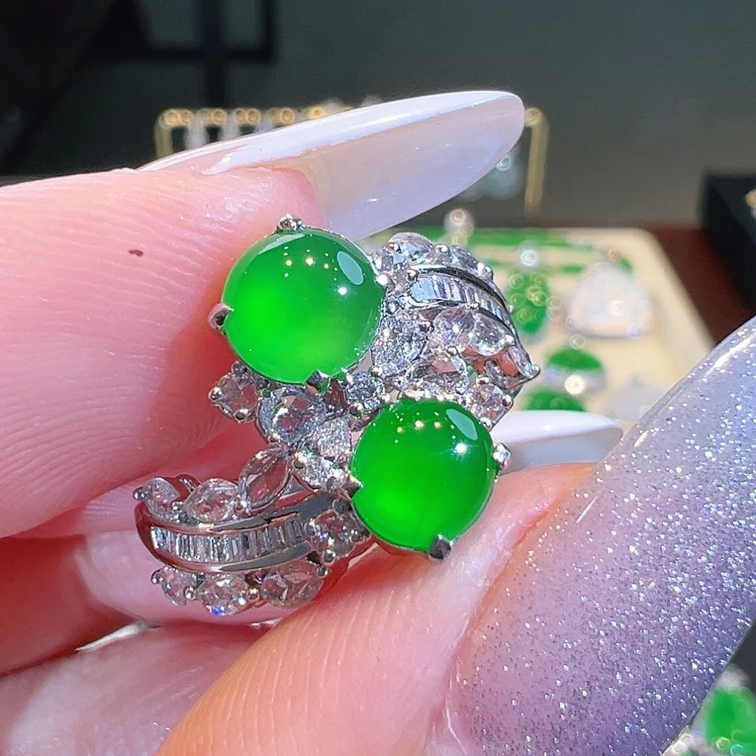 翡翠戒指18K金镶嵌翡翠