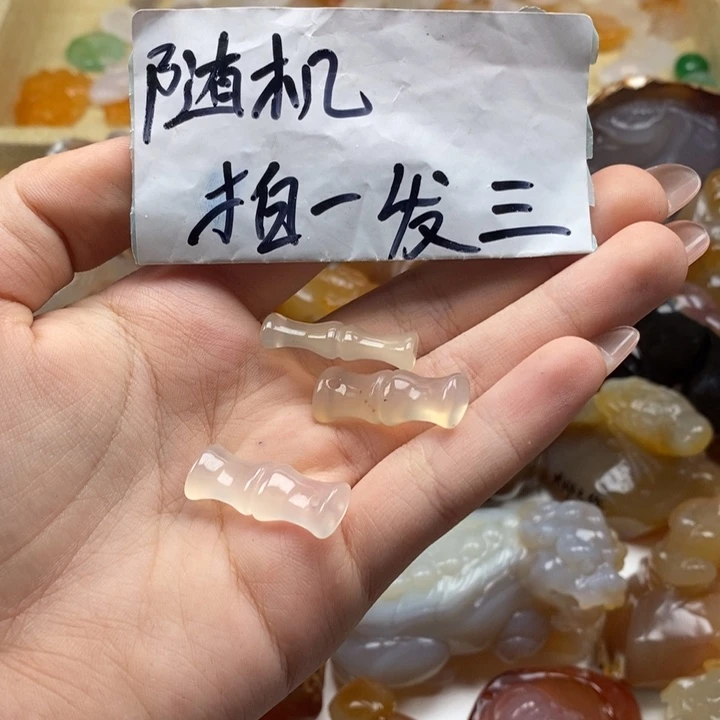 玛瑙/玉髓未镶嵌颈饰