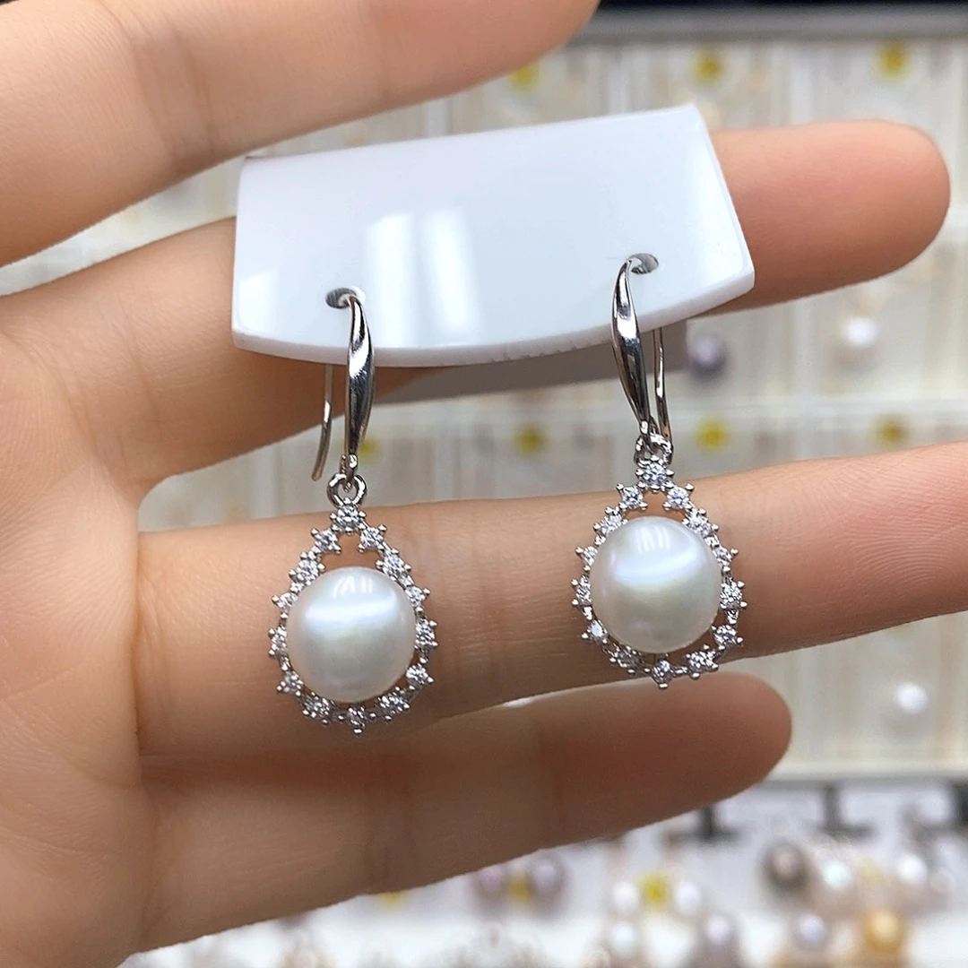 淡水珍珠合金颈饰