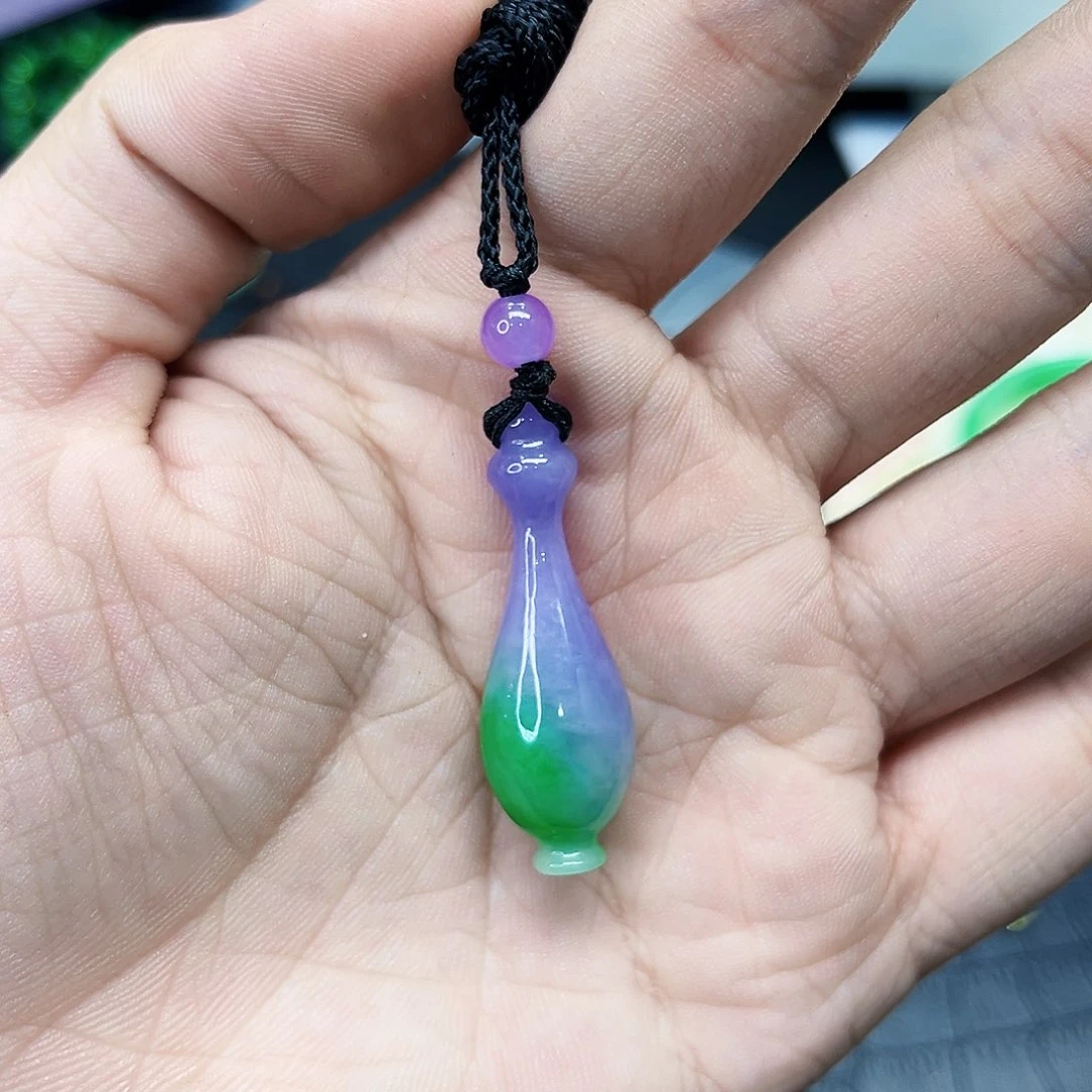 翡翠手镯未镶嵌多样性