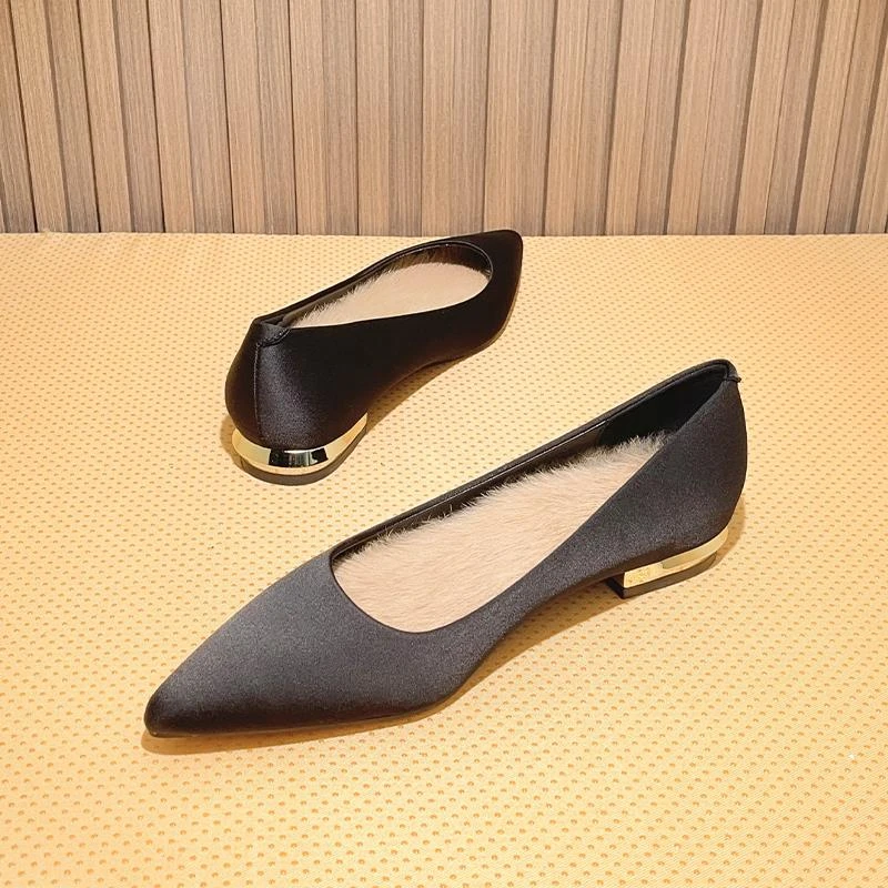 黑色晚晚风浅口平底鞋通勤单鞋秋新款法式尖头一脚蹬低跟鞋配裙子