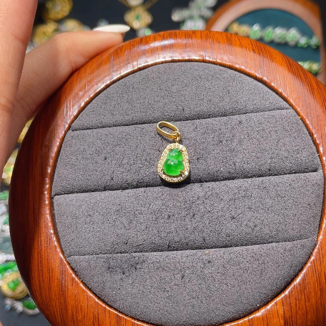 翡翠银S925镶嵌颈饰