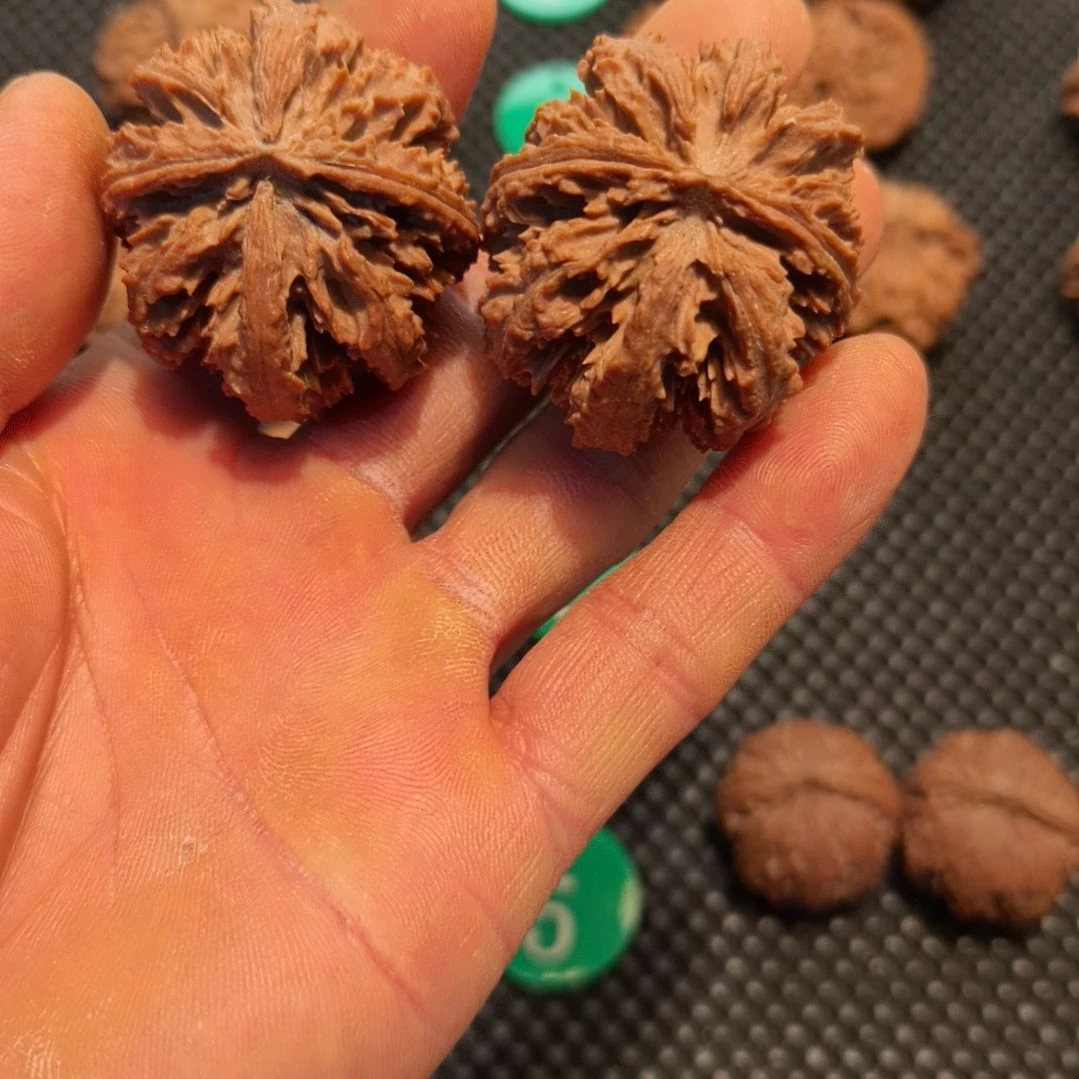 华***剑吊坠文玩核桃秦八棱灯笼核桃