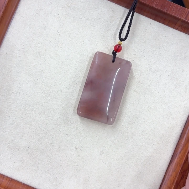 石英质玉颈饰未镶嵌