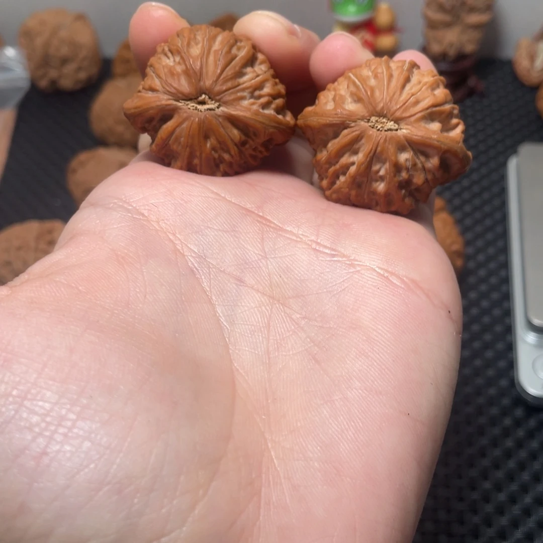 文玩核桃吊坠把玩文玩核桃铁锤妹妹38尺修尖款