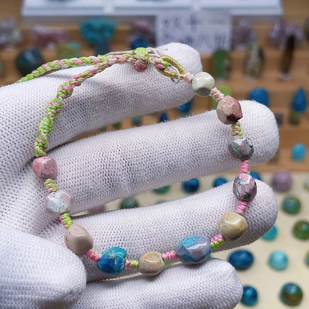 绿松石未镶嵌颈饰