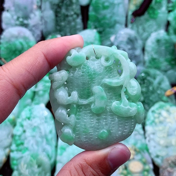 翡翠吊坠(不含链)未镶嵌