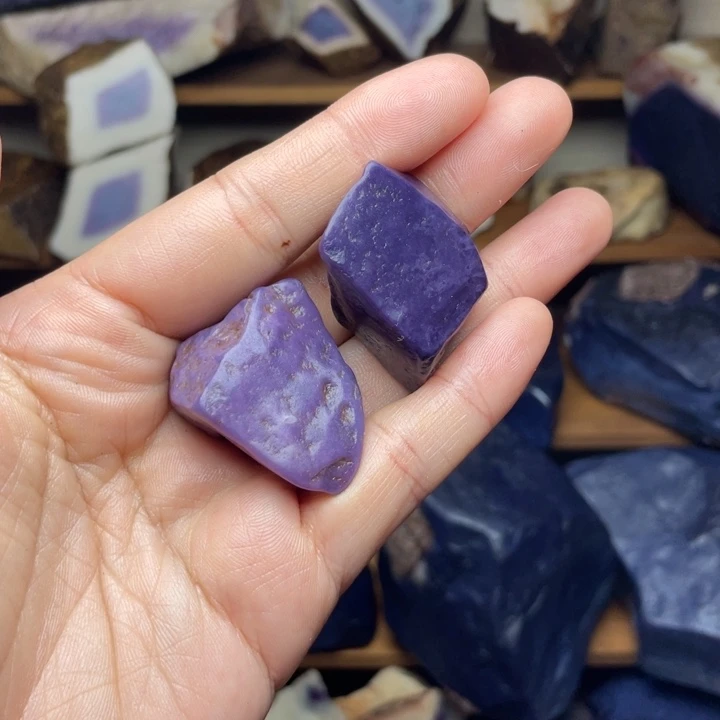 各***福石材新疆托克逊紫蛋白