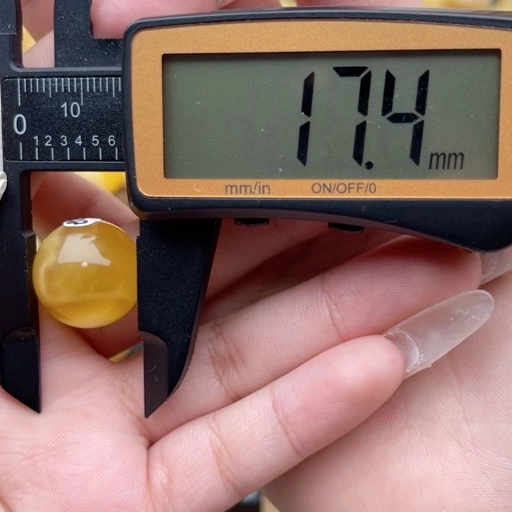 未镶嵌琥珀裸石山**?蜜蜡圆珠熙熙