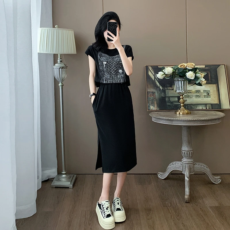 黑色赫本风后开叉连衣裙女夏2025新款修身显瘦气质长款钉珠小黑裙